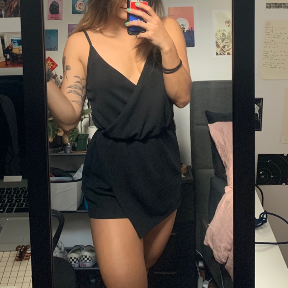 Surplice black romper